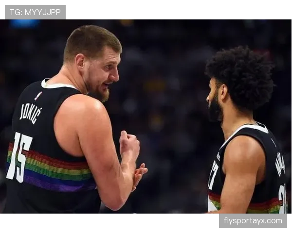 与约基奇挡拆，穆雷比上季三分效率提升